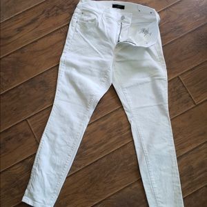 Ann Taylor “The Skinny” Jeans (C)
